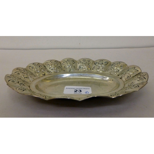 Lot 23        