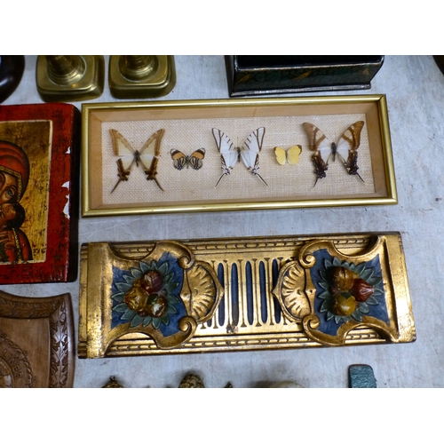 16 - Desk top accessories: to include a black lacquered letter rack&nbsp; 8