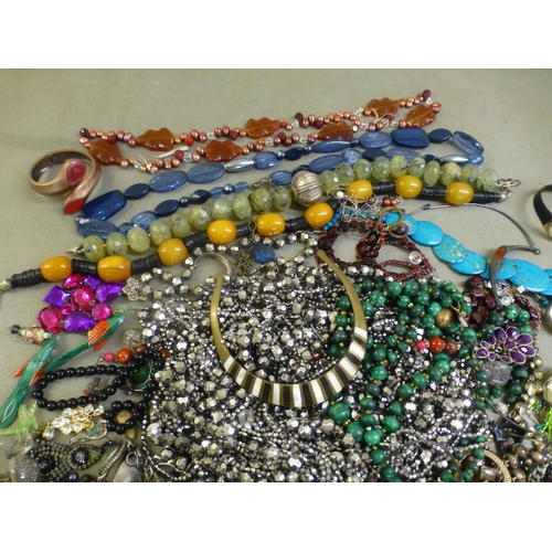 21 - Costume jewellery: to include coloured bead necklaces