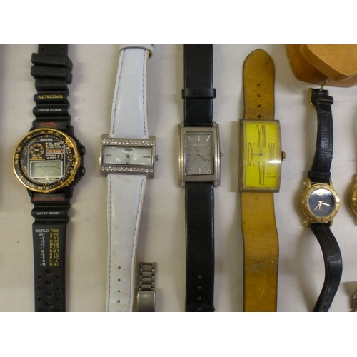 34 - Ladies and gentlemen's wristwatches&nbsp; variously cased and strapped