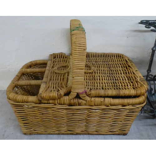 47 - Interior designer accessories: to include a gilded and carved wall bracket&nbsp; 16