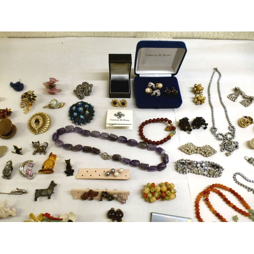 56 - Costume jewellery: to include a yellow metal and enamelled brooch, fashioned as a Dalmatian&nbsp;