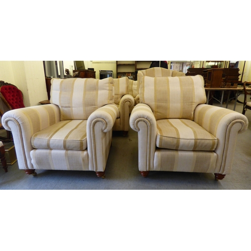 A suite of Duresta two tone Chevron pattern oatmeal coloured ...