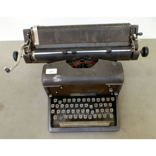 131 - A vintage Imperial typewriter&nbsp;