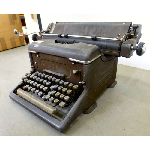 131 - A vintage Imperial typewriter&nbsp;