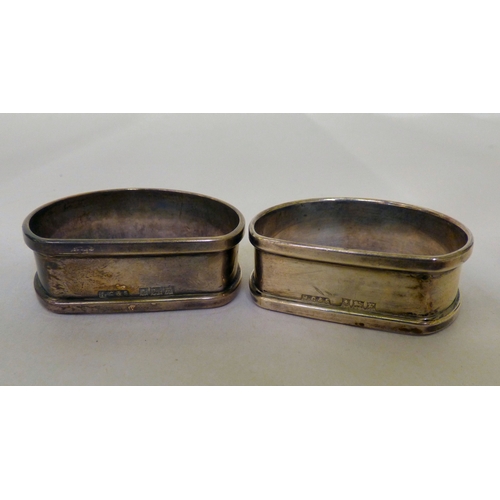 105 - Silver collectables: to include a wine bottle coaster with a turned wooden base&nbsp; indistinct Lon... 