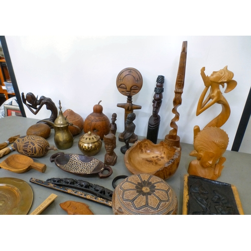 106 - Interior decorators items: to include a burr elm bowl&nbsp; 8