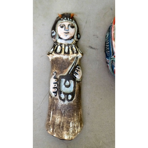 109 - Decorative ceramics: to include a Herend porcelain model group, two ducks  6.5