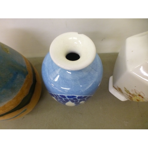 109 - Decorative ceramics: to include a Herend porcelain model group, two ducks  6.5