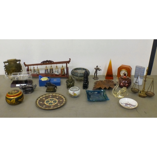 110 - A mixed lot: to include a graduated set of cloisonn&eacute; bells, in a hardwood frame&nbsp; 8