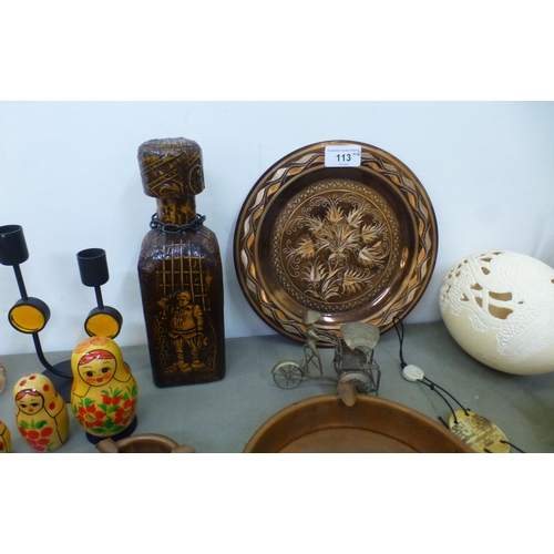 113 - A mixed lot: to include an ostrich egg, decorated with an ostrich&nbsp; 6