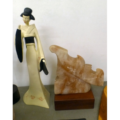 114 - Interior decorators items: to include a composition plaque, depicting two figures inscribed Kormis&n... 