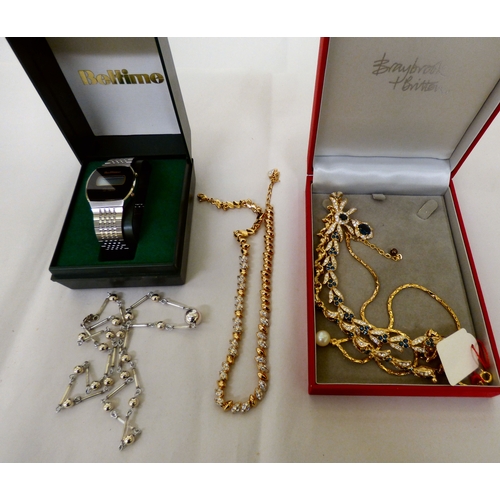 116 - Silver and white metal items of personal ornament: to include variously set dress rings&nbsp;&nbsp;