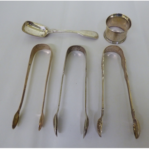 119 - Silver collectables: to include a pair of sugar tongs&nbsp; London 1849&nbsp; (approx. combined gros... 