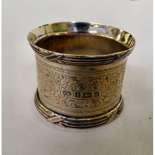 119 - Silver collectables: to include a pair of sugar tongs&nbsp; London 1849&nbsp; (approx. combined gros... 