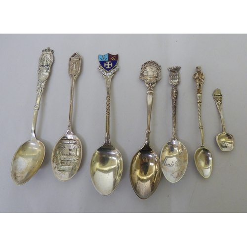 125 - White metal collectables: to include an oval dish with pierced border&nbsp; stamped Sterling&nbsp; 1... 