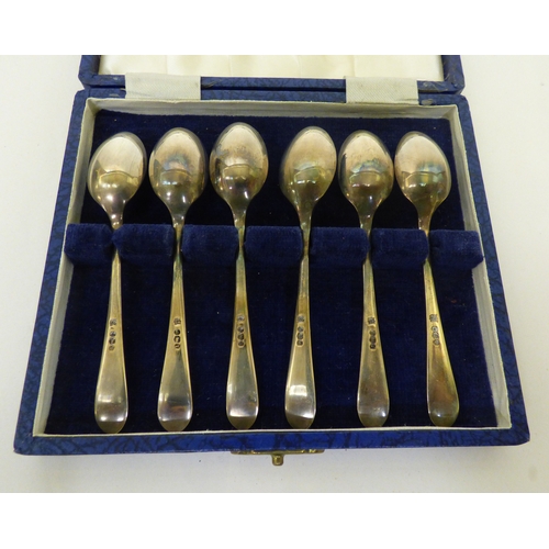 150 - Silver and loaded silver collectables: to include a wine bottle coaster&nbsp; indistinct London mark... 