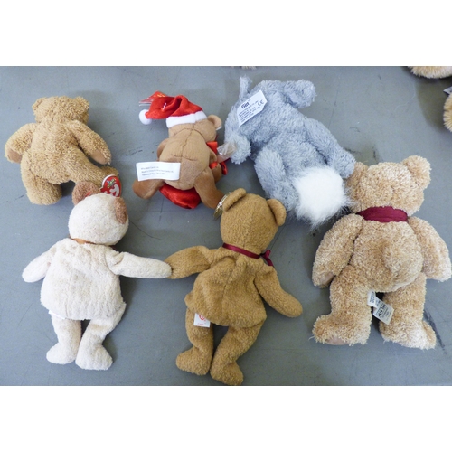 152 - Modern soft toys, mainly Teddy bears: to include an example by Festive Productions&nbsp; 14