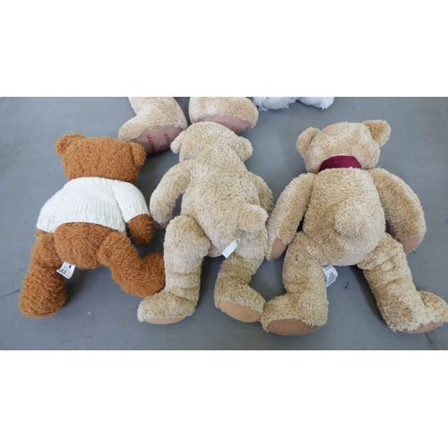 152 - Modern soft toys, mainly Teddy bears: to include an example by Festive Productions&nbsp; 14