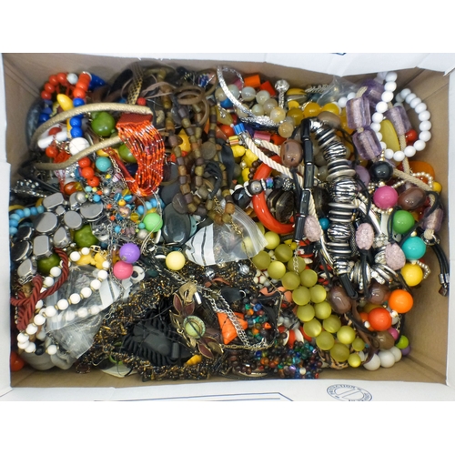 153 - Costume jewellery: to include coloured bead necklaces&nbsp;&nbsp;