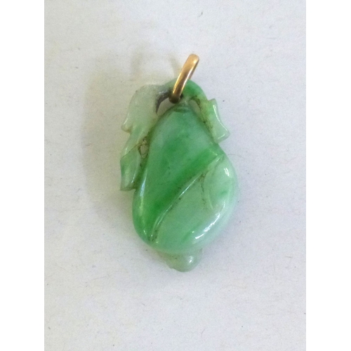 68 - Items of personal ornament: to include a yellow floral design brooch&nbsp; stamped 750&nbsp; (approx... 