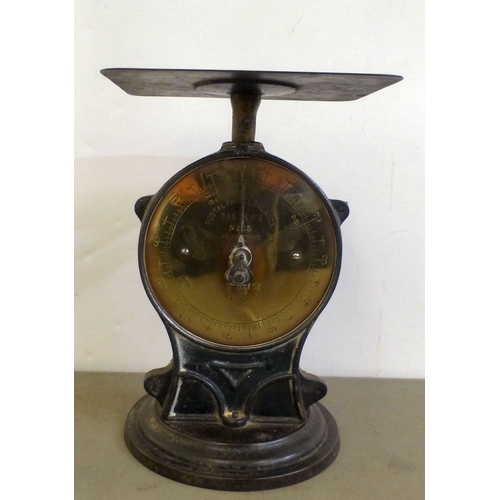 71 - A set of vintage cast iron Salters postal parcel balance scales&nbsp; model no.25&nbsp; 9