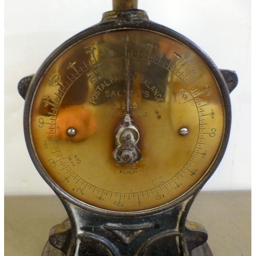 71 - A set of vintage cast iron Salters postal parcel balance scales&nbsp; model no.25&nbsp; 9