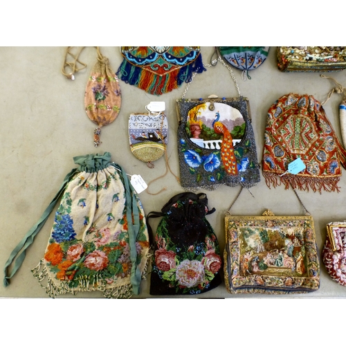 75 - Bead bags and purses&nbsp; various designs and sizes&nbsp;