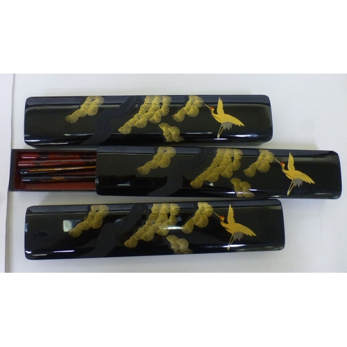 330 - Japanese lacquered tableware and accessories: to include chopsticks