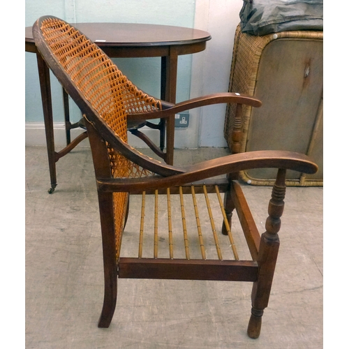 23 - Early 20thC and later small furniture: to include an Edwardian mahogany occasional table, raised on ... 