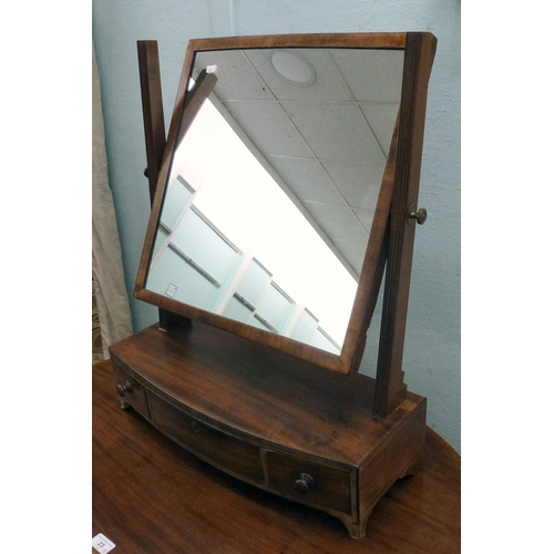 23 - Early 20thC and later small furniture: to include an Edwardian mahogany occasional table, raised on ... 