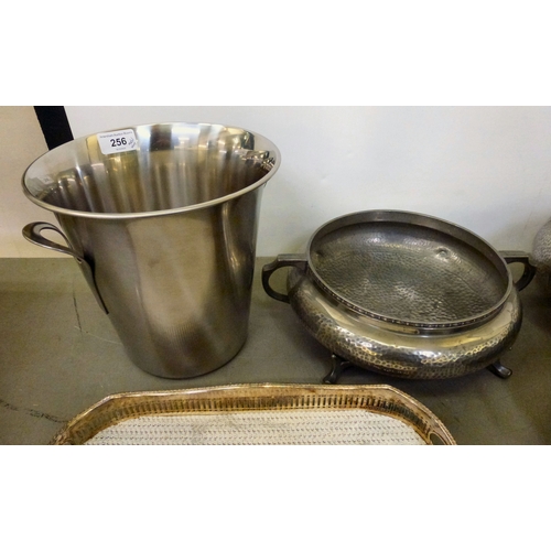 256 - Decorative and functional metalware: to include a spot-hammered pewter bowl&nbsp; 4