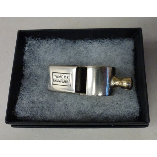 260 - A mixed lot: to include a Parker 61 gold plated fountain pen; items of personal ornament; and an 'Ac... 