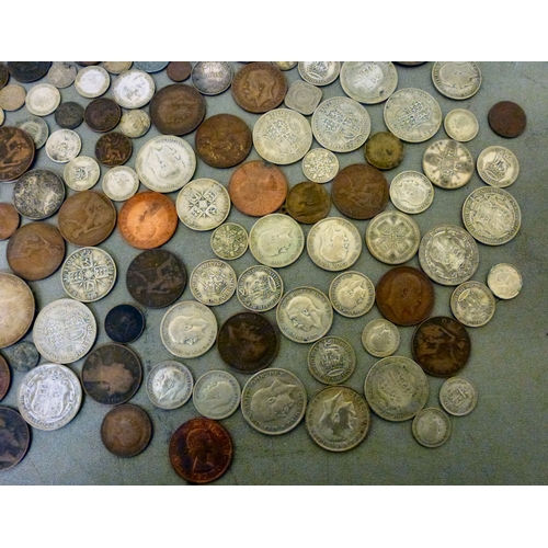 286 - Uncollated coins and banknotes: to include George V florins