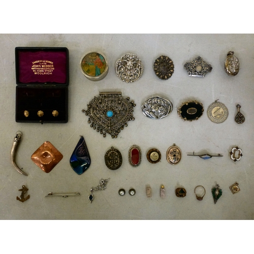 Lot 30        