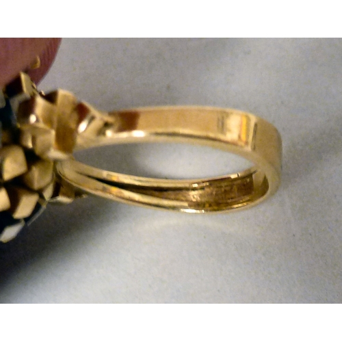 37 - A 1950s 18ct gold Dioptase crystal and diamond set ring  (approx. 14grms)