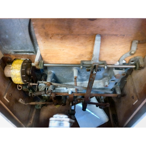 46 - An early 20thC Stella mechanical football arcade game&nbsp; 17