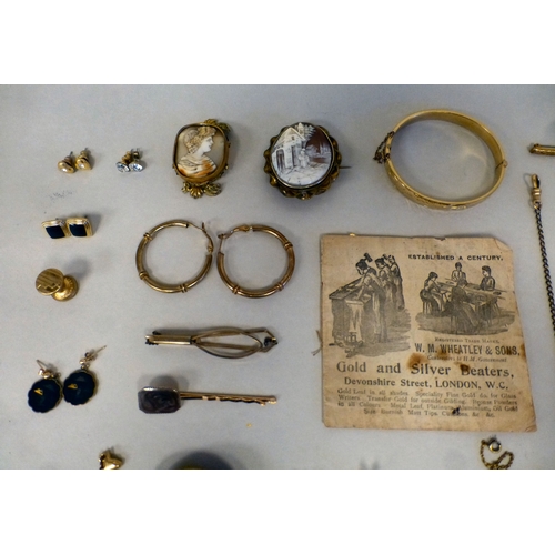 27 - Rolled gold and gilt metal items of personal ornament: to include two cameo brooches