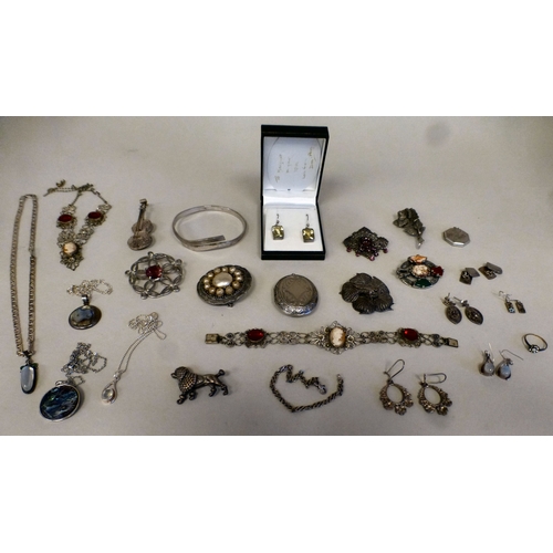Lot 28        