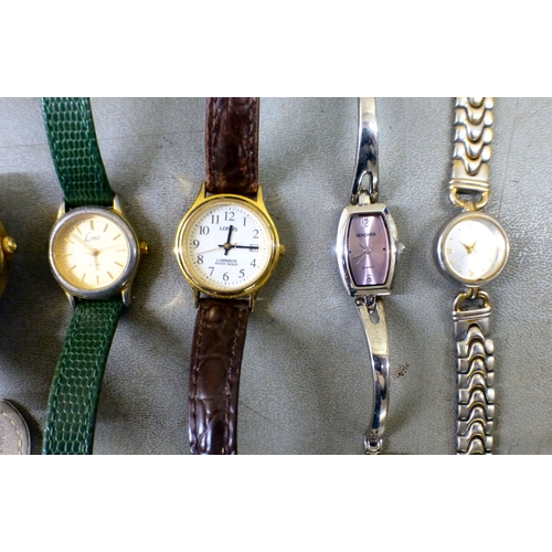 34 - Wristwatches&nbsp; variously cased and strapped