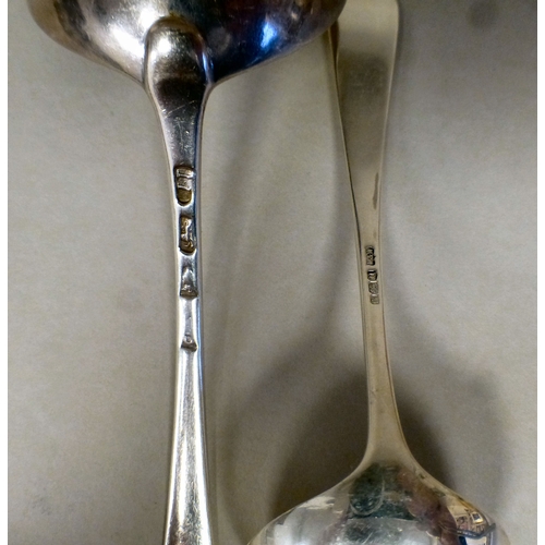 49 - Silver collectables: to include a Georgian sauce ladle&nbsp; indistinct marks&nbsp; (approx. combine... 