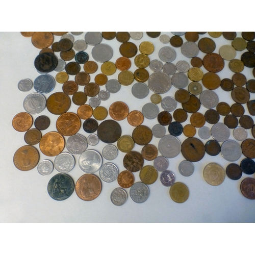 51 - Uncollated British, American and other coinage: to include a proof example for Winston Churchill