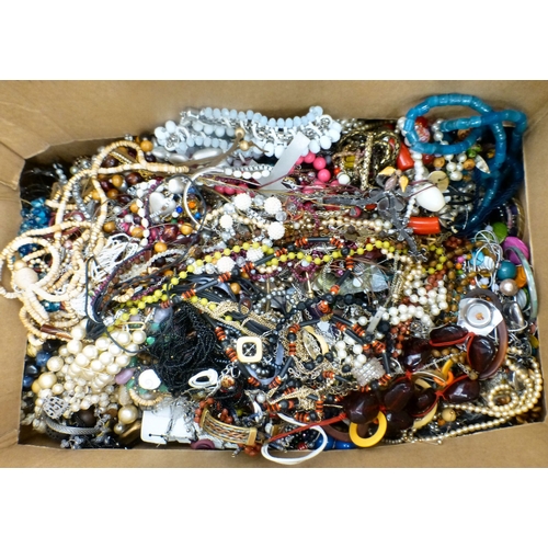 11 - Costume jewellery&nbsp; various styles and designs
