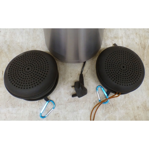 25 - Speakers, viz. a Beosound 2, type no.6658  17