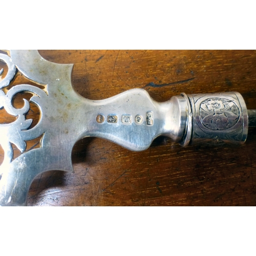 54 - Silver items: to include two late Victorian fish servers&nbsp; (steel pin present and unhandled)