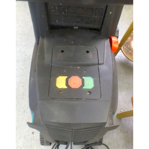 14 - A Bosch AXT 25 TC electric garden shredder  37