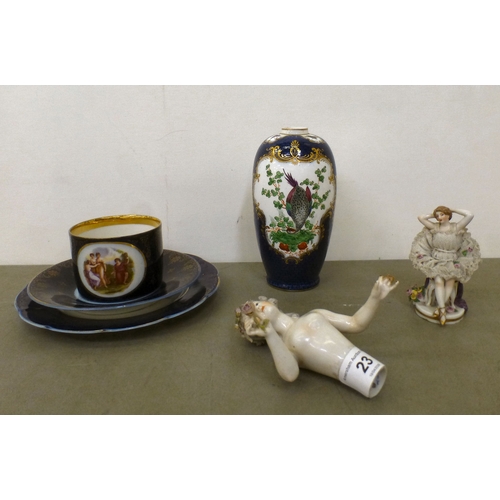 23 - Ceramics: to include a late 19thC German porcelain pin doll figure&nbsp; 4.75