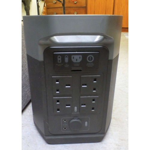 44 - An Ecoflow Mas portable power station&nbsp; 12