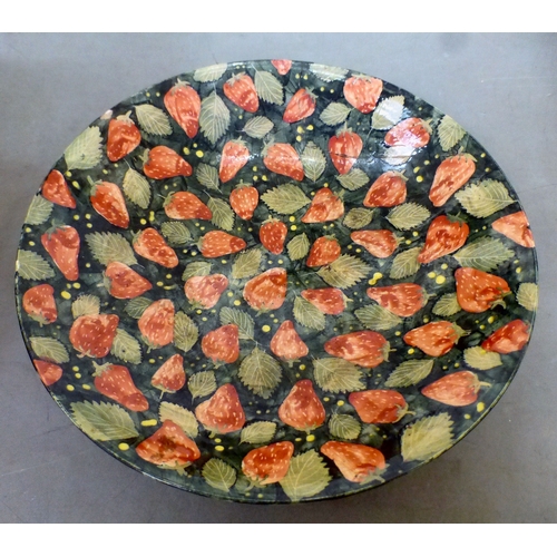 46 - Studio pottery: to include a Colin Gerard red glazed bowl&nbsp; 3.5