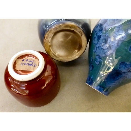 46 - Studio pottery: to include a Colin Gerard red glazed bowl&nbsp; 3.5